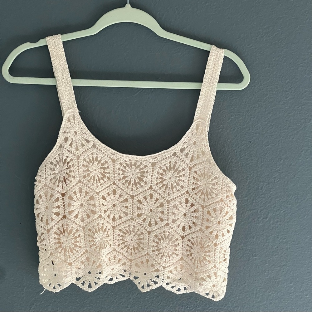 Arizona Jean Company Beige Crochet Tank Top